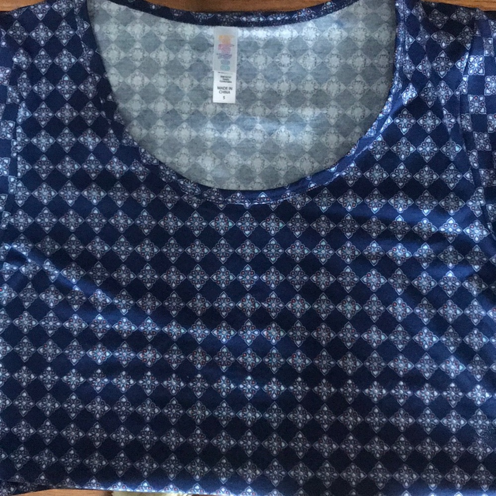LulaRoe Classic Tee